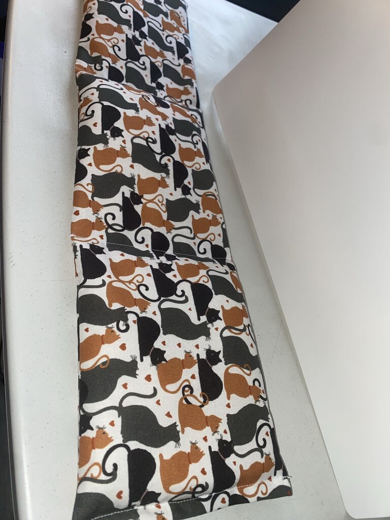 neck wrap bl gr go cats