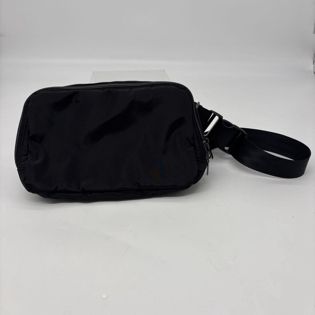 Louie- Medium- Black