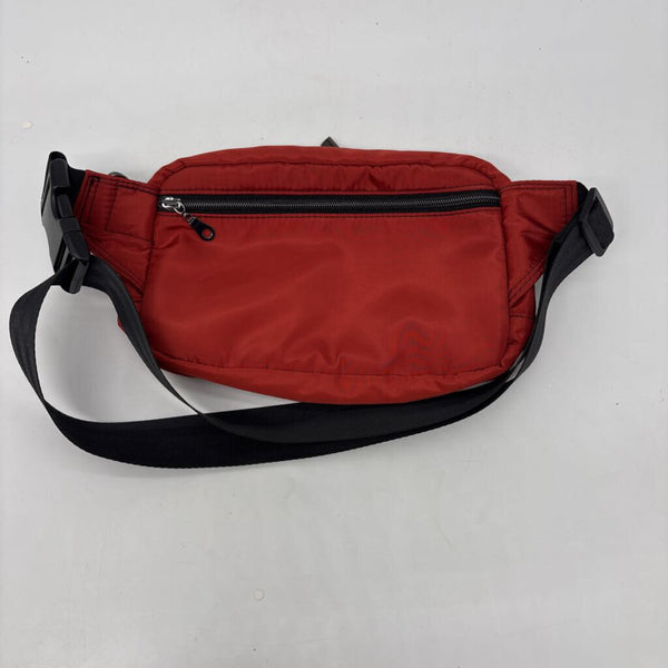 Louie- Medium- Red