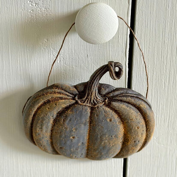 Pumpkin Spice Scent- Pumpkin Blackened Beeswax Ornament