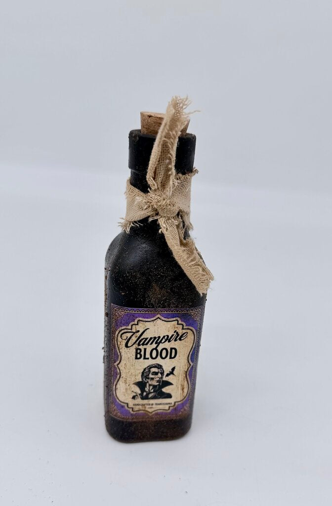 Prim Vampire Blood Potion Bottle