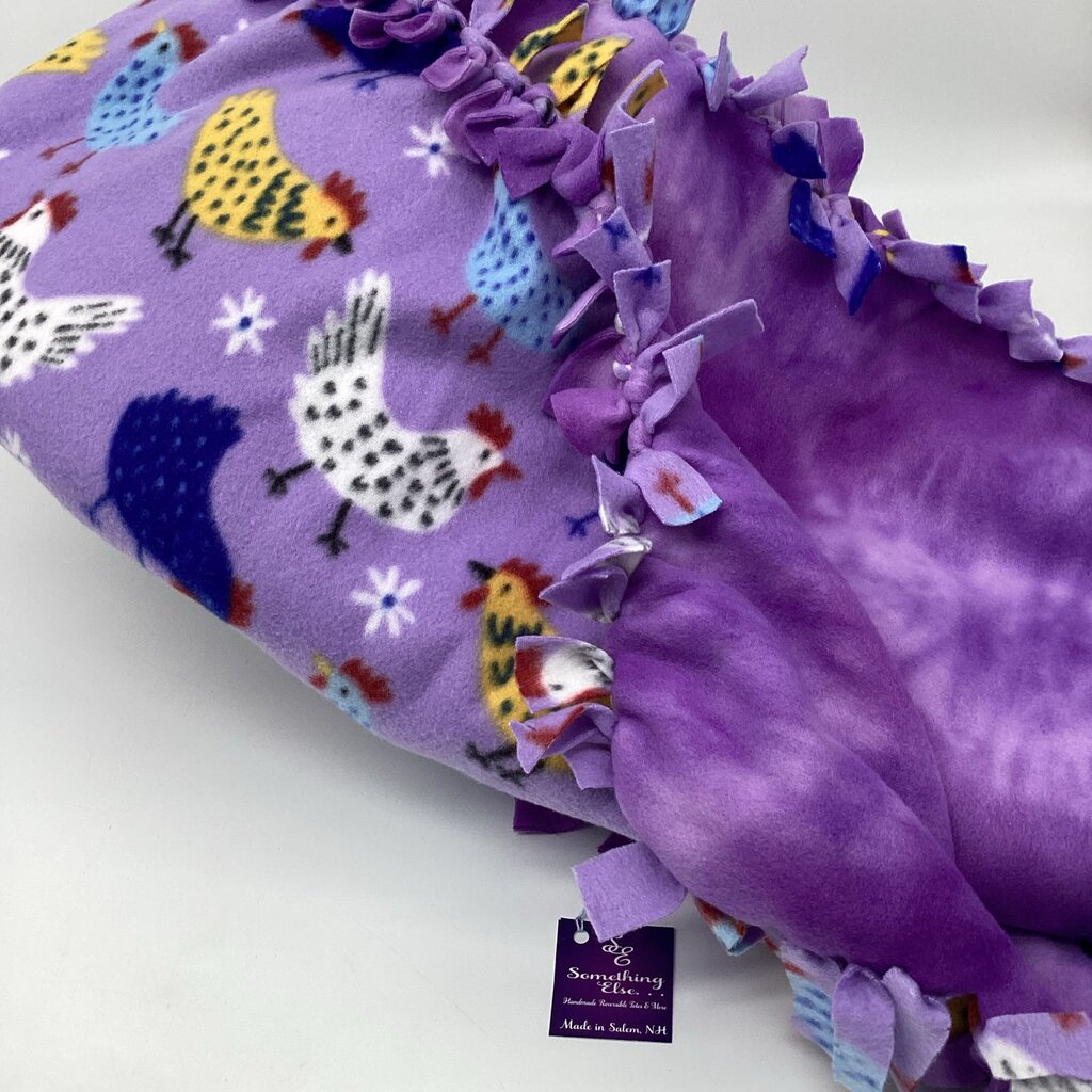 Fleece blanket chicken/ purple