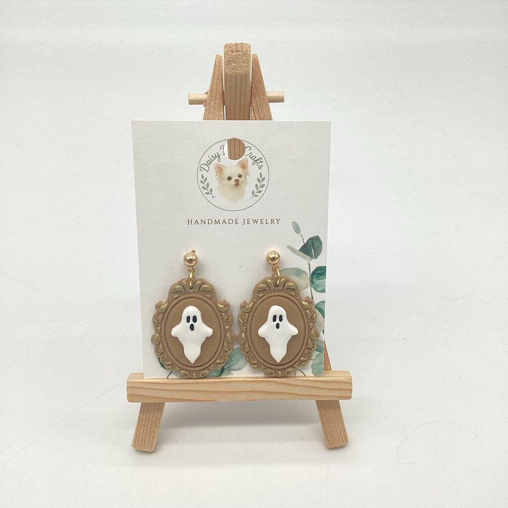 Picture Frame Ghost