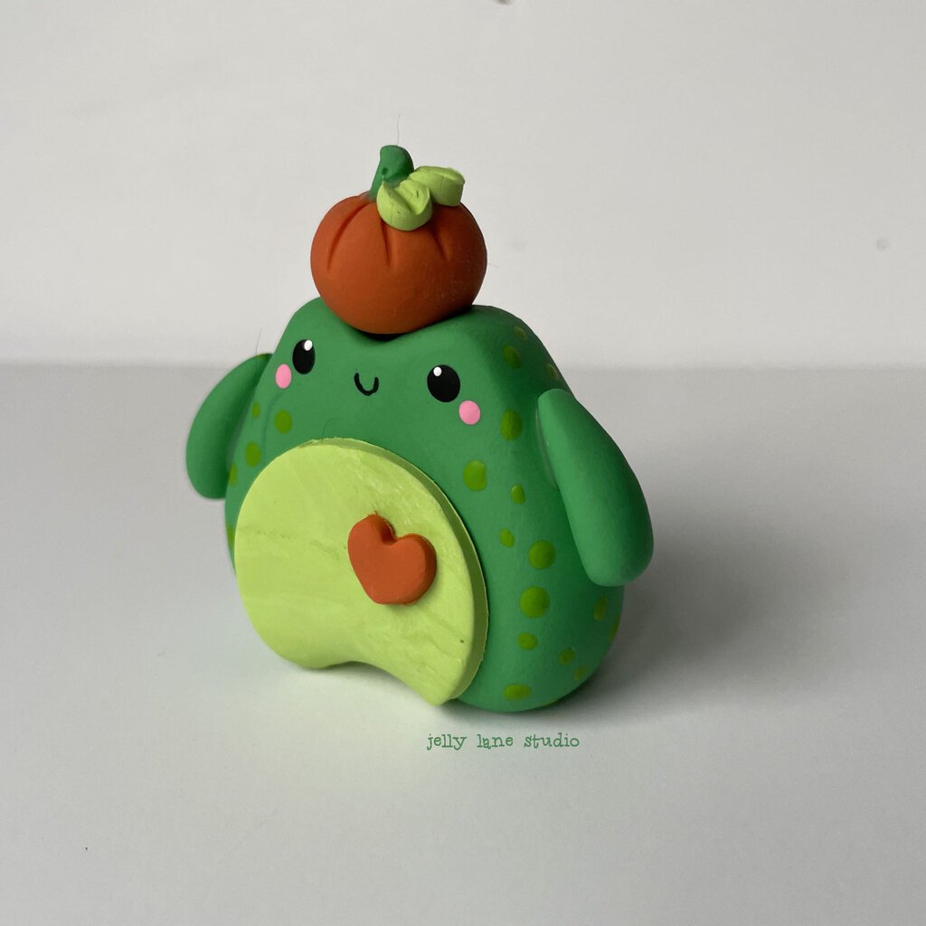PUMPKIN FROG DESK FRIEND