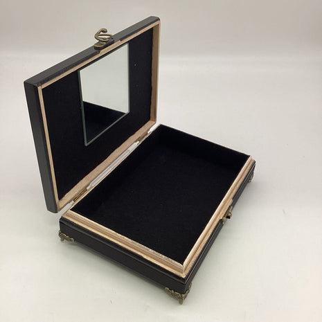 Dark Haunting Box