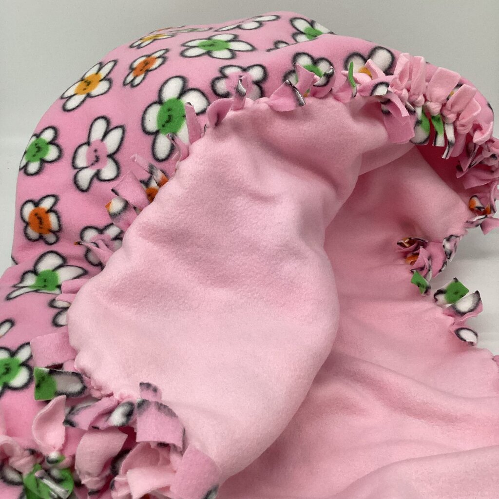 Fleece Blanket Pink flower w/ pink