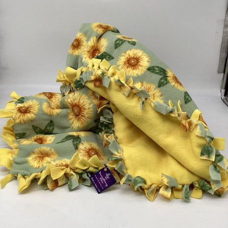 Fleece Blanket Yellow flower w/ yellow
