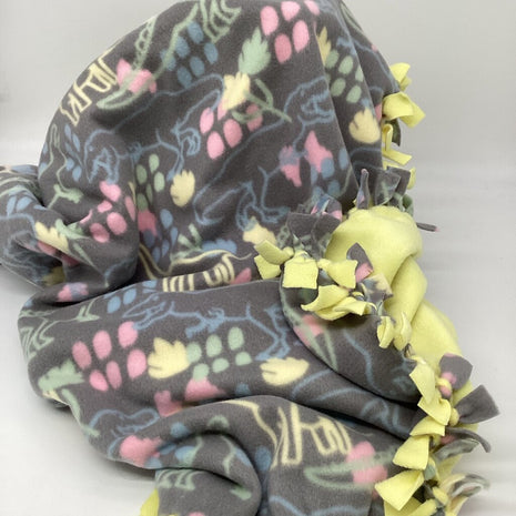 Fleece blanket Dino w/ yellow