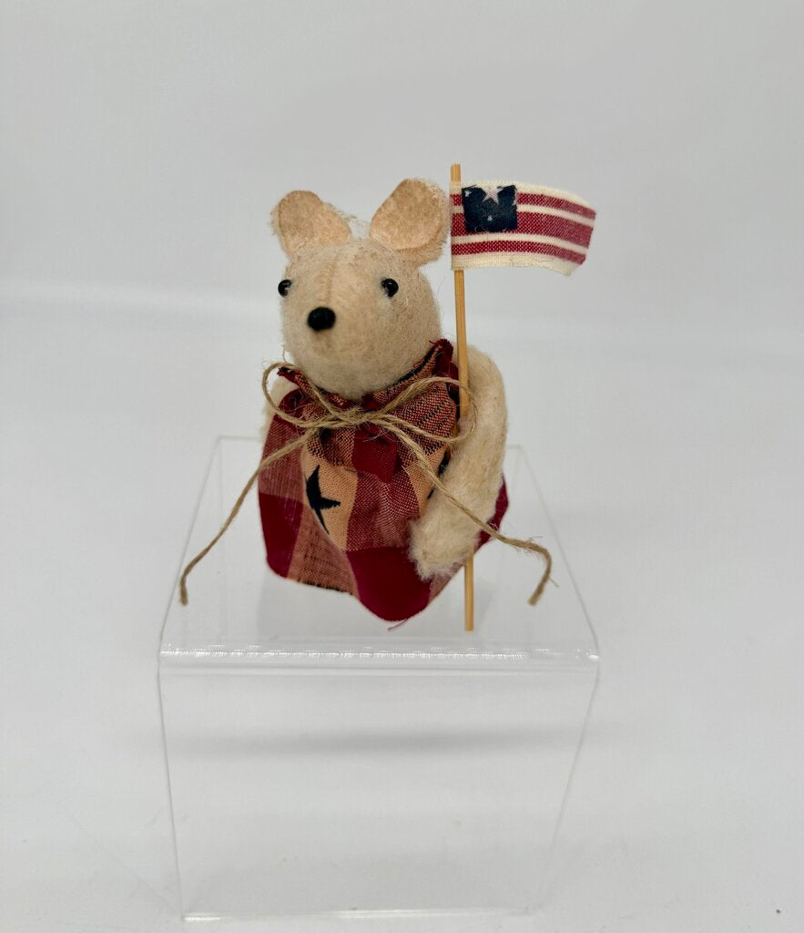 Mouse with flag