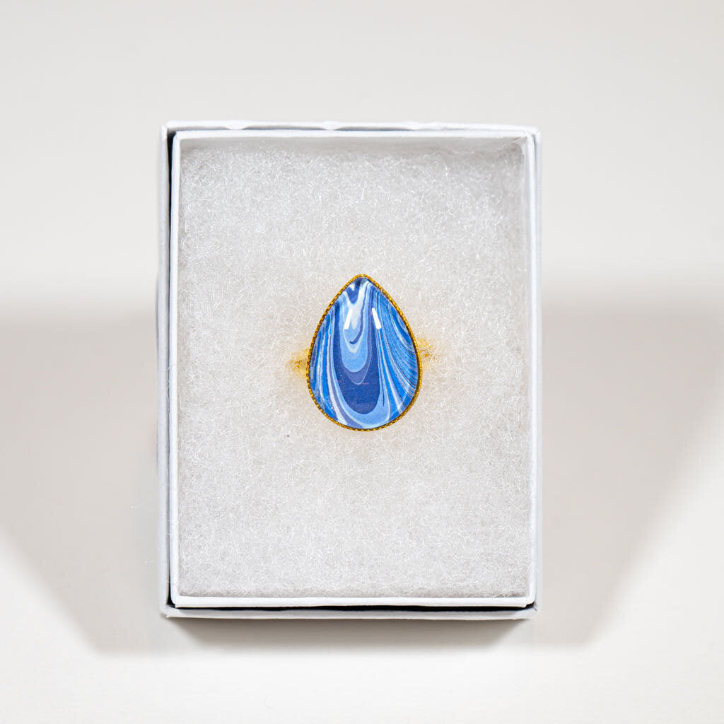 Adjustable Ring large Drop - Gift Box - 3/4" Blue and white on gold