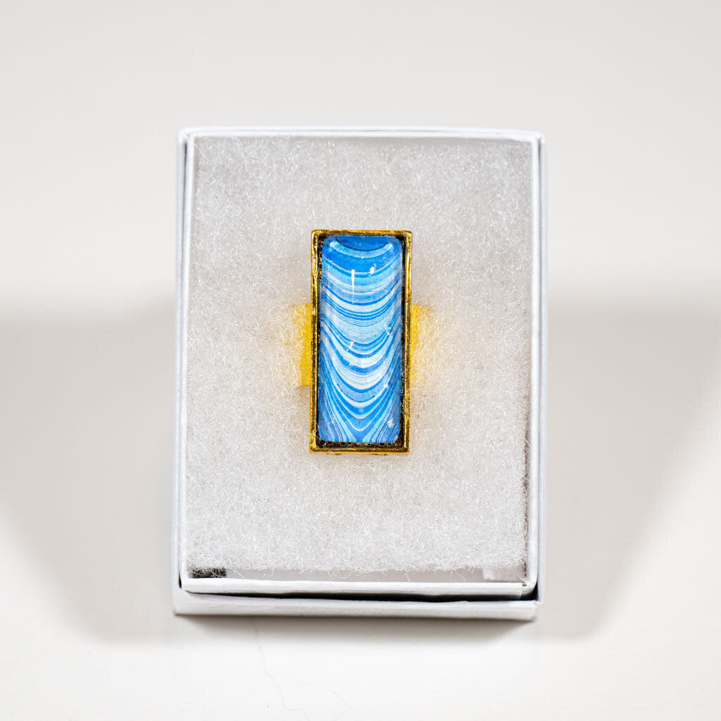 Adjustable Ring large rectangle - Gift Box - 1" Blue and white on Gold