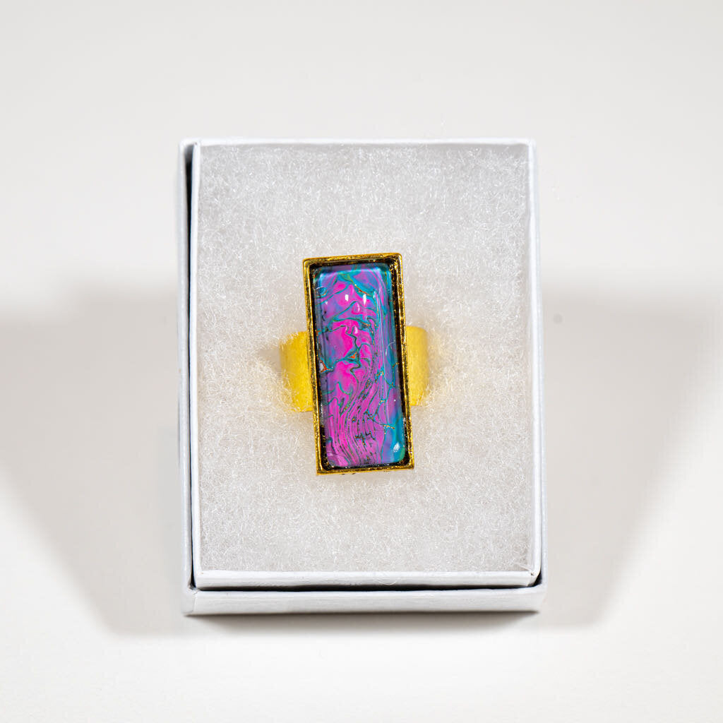 Adjustable Ring large rectangle - Gift Box - 1" Blue and pink on Gold