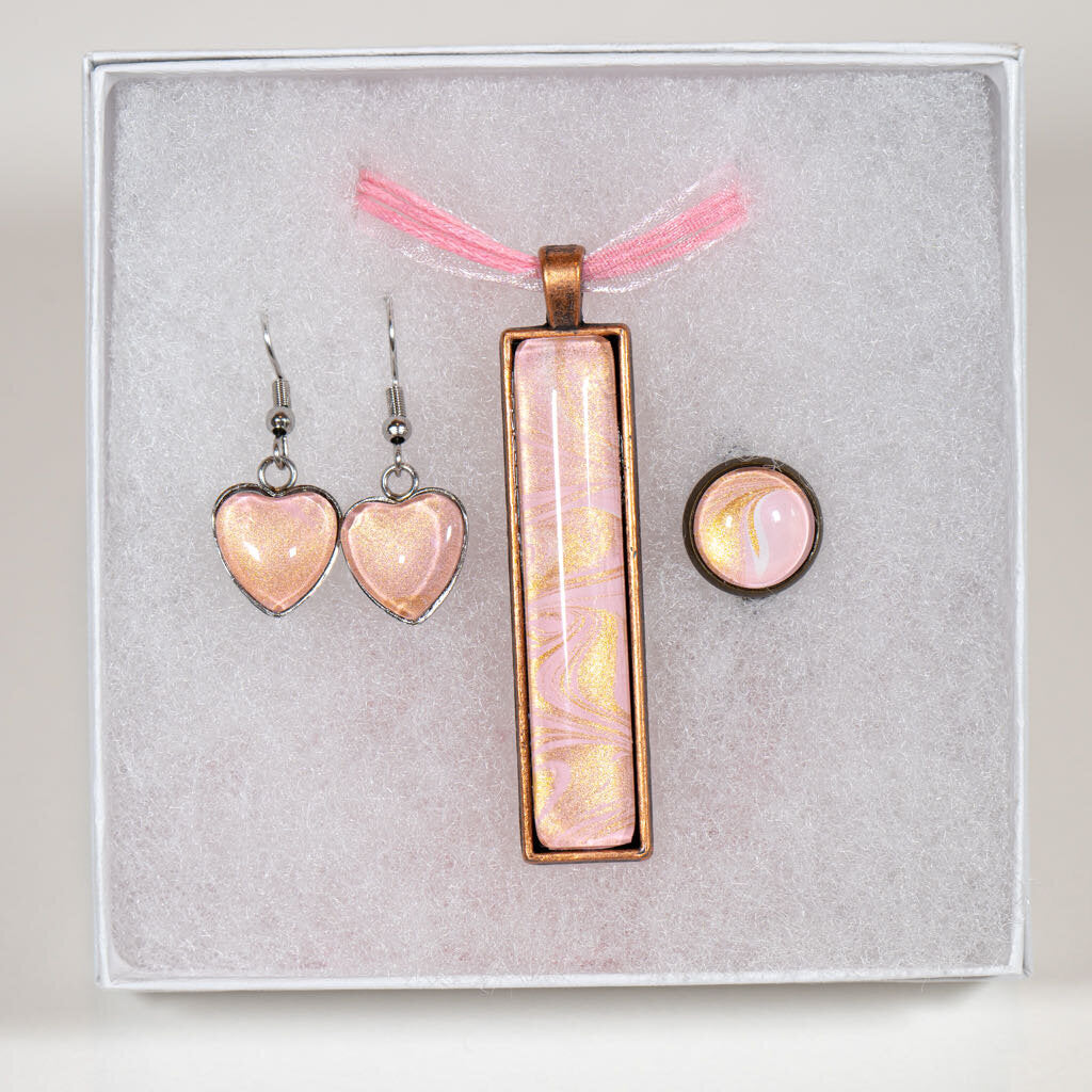 Gift Set - Pendant, Heart earrings, ring - Pink gold