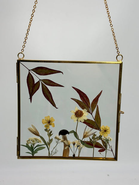 Square Frame w/ Pressed Florals