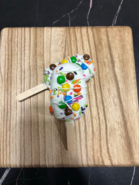 M&M and Funfetti Cakepop