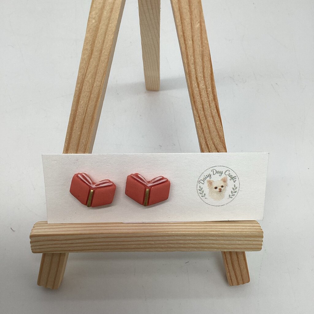 Book- orange stud