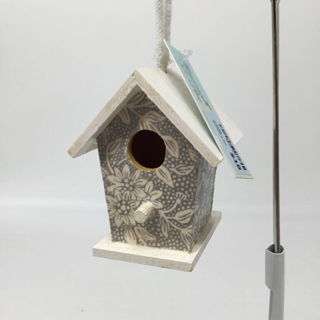 Decoupage Birdhouse