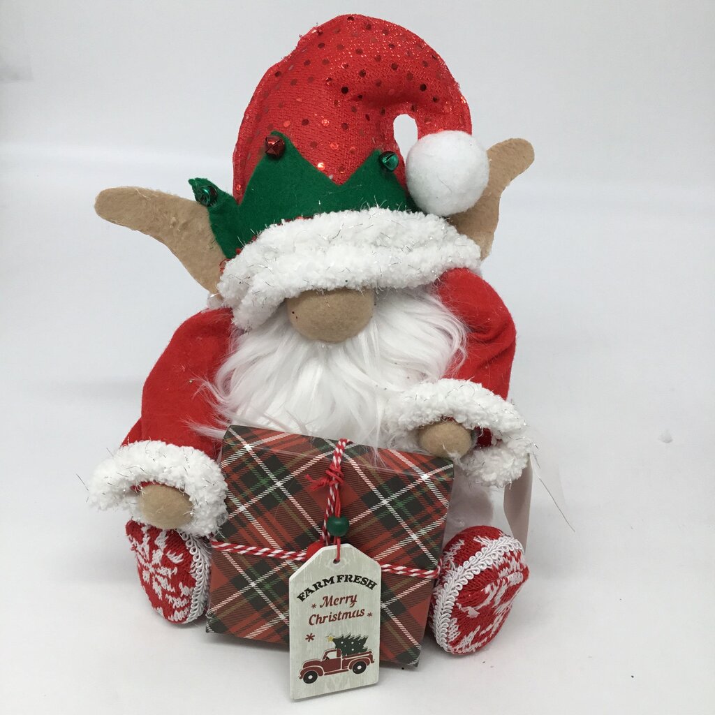 Elf gnome with present