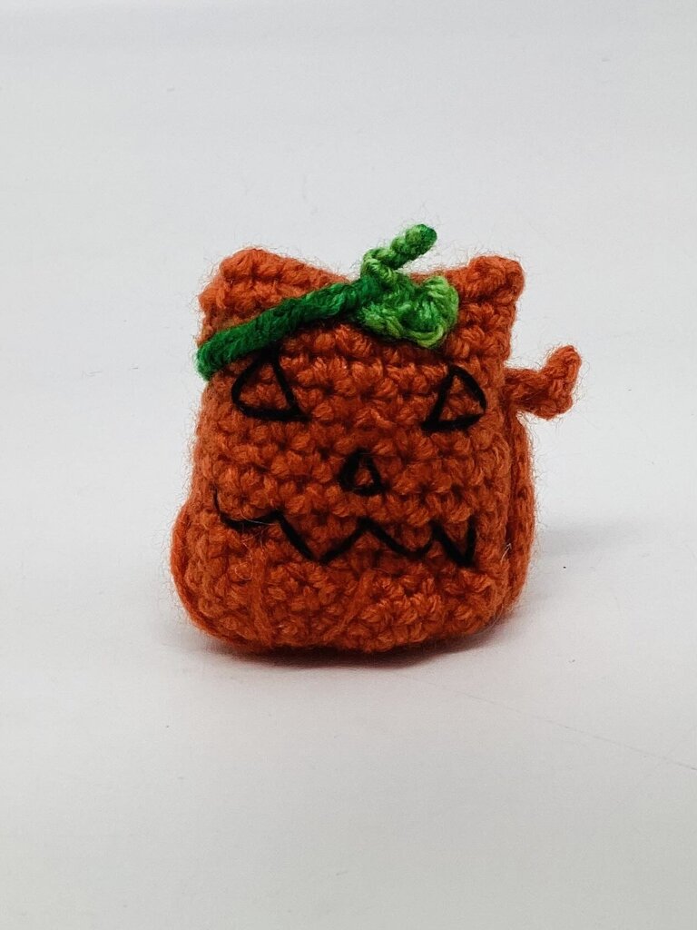 Jackolantern Cat