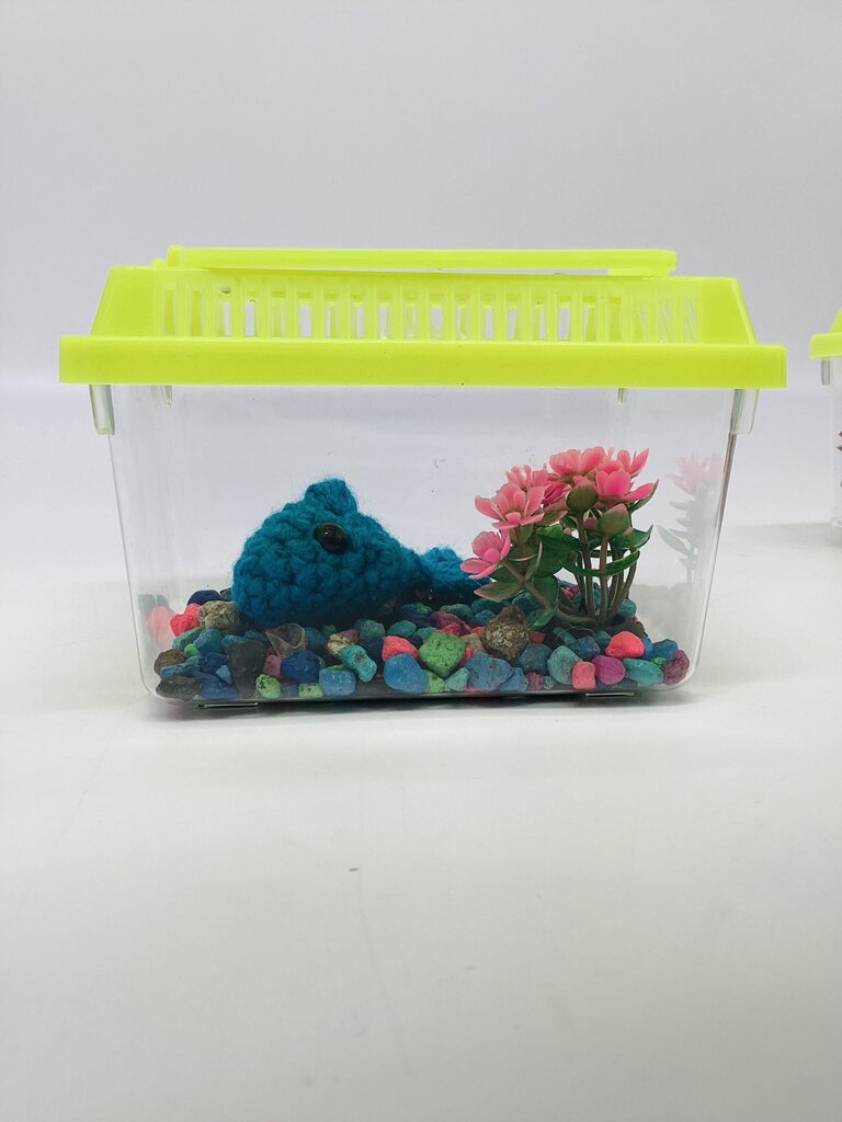 Dolphin Desk Pet