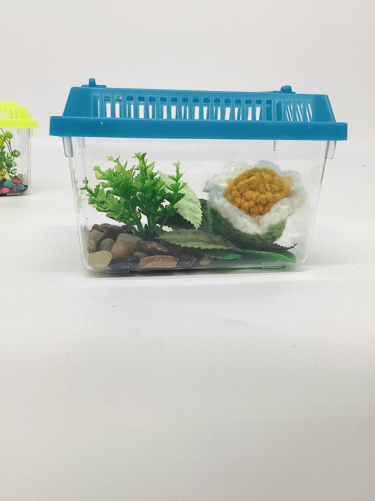 White and Yellow Flower Buddy Desk Pet