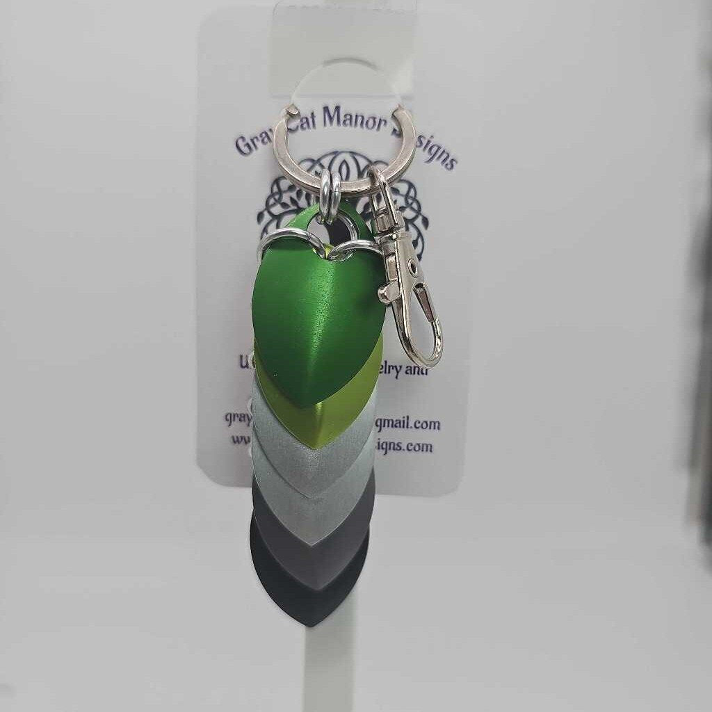 Aromantic Short Dragon Scale Fidget Keychain