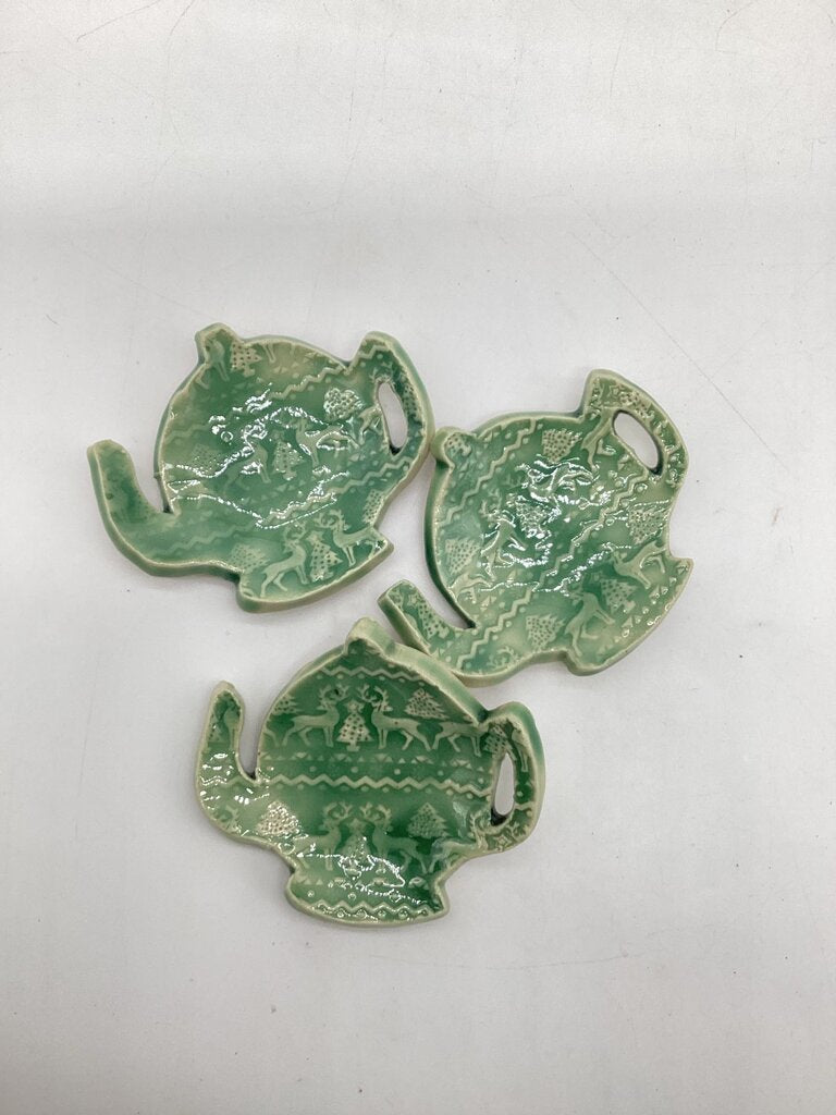 Green Christmas Teabag Rest