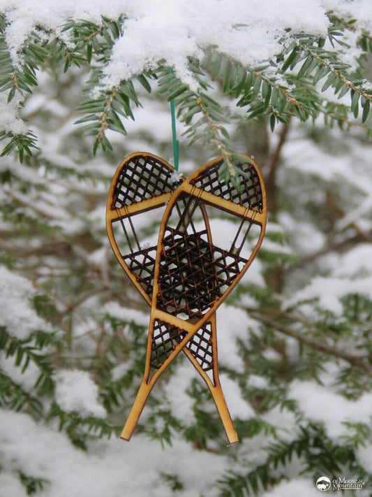 CROSSED SNOWSHOE ORNAMENT